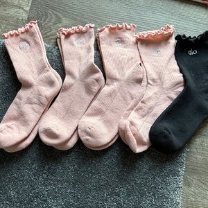 Ruffle-Cuff Crew Socks in Blush and Black - Set of 5 4 blush and one black NWOT